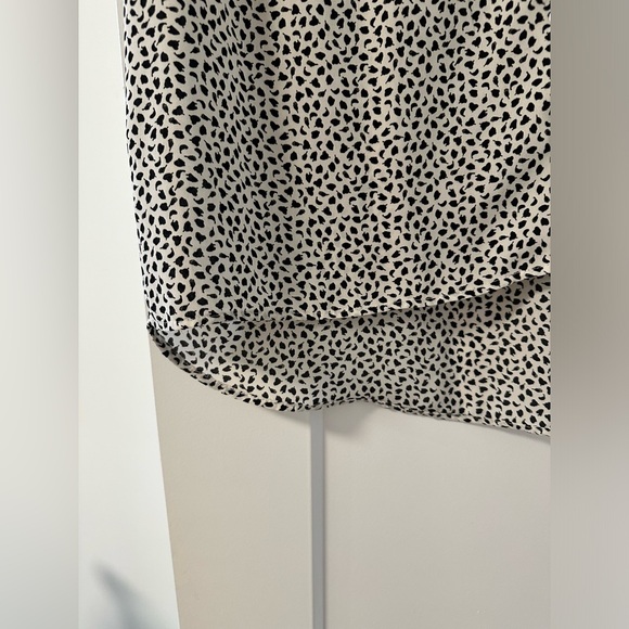 H&M Black and White Tshirt Blouse - Picture 4 of 7